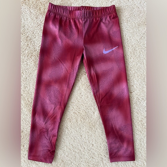BRAND NEW NIKE PANT - Picture 1 of 3